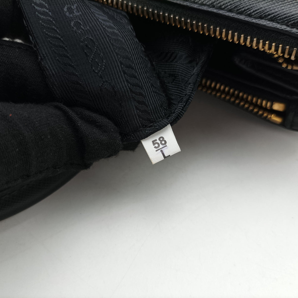 Vintage Prada Galleria Black SAFFIANO Leather BN2274 handbag | stylenewstar