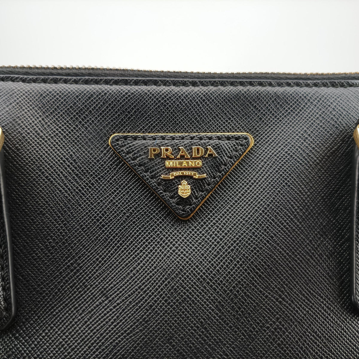 Vintage Prada Galleria Black SAFFIANO Leather BN2274 handbag | stylenewstar