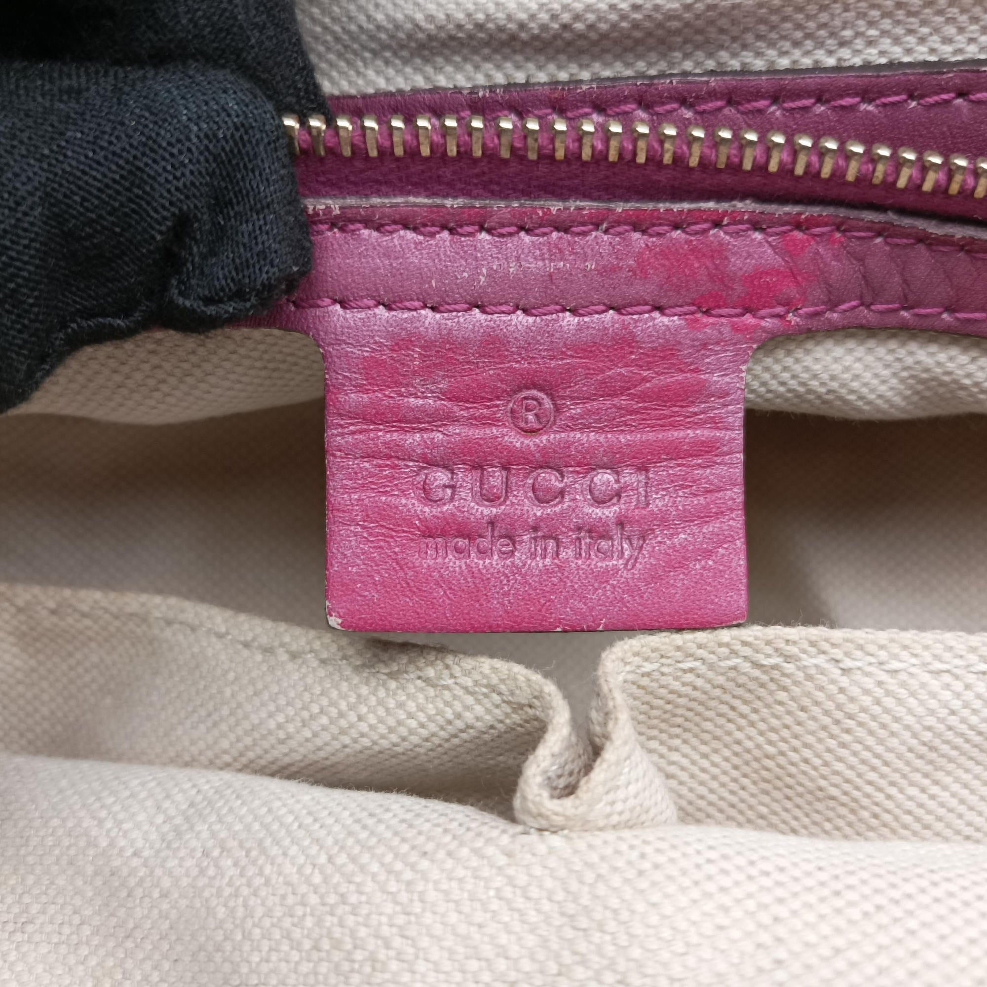 Pre-owned Gucci Heart Bit charm Beige × Pink Canvas×Leather 269955 shoulderbag | stylenewstar