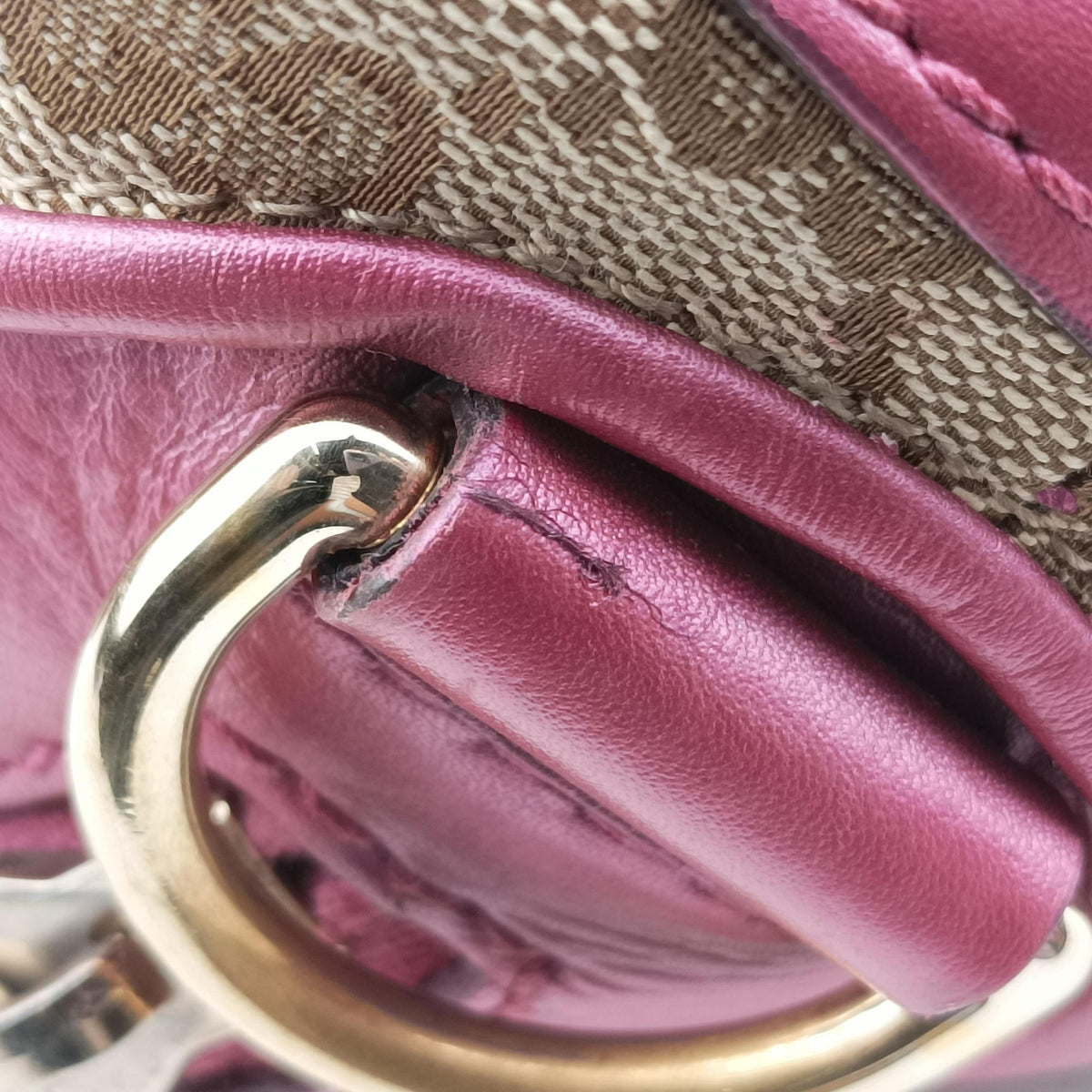 Pre-owned Gucci Heart Bit charm Beige × Pink Canvas×Leather 269955 shoulderbag | stylenewstar