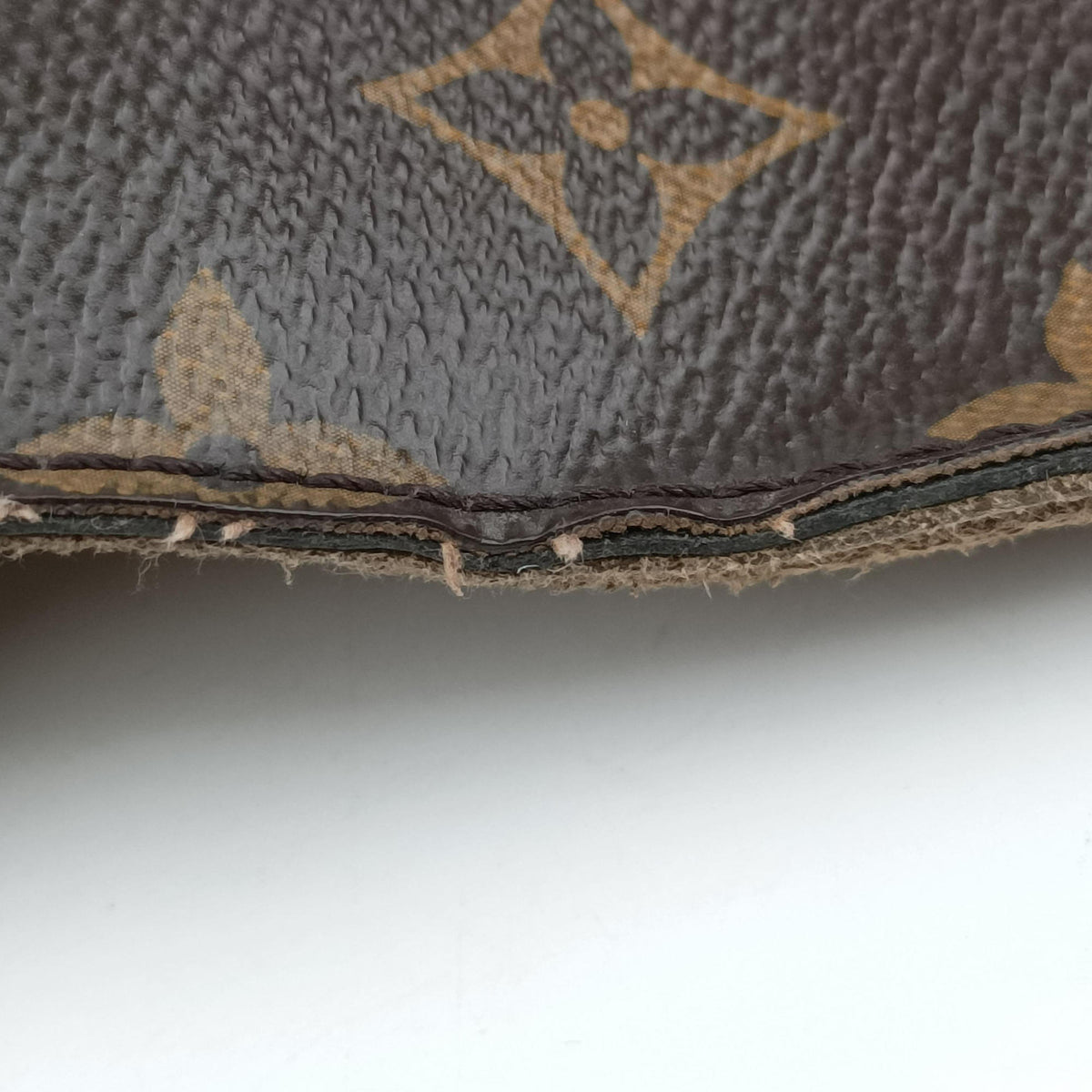 Vintage Louis Vuitton MARIGNAN brown×SESAME Monogram Canvas×calf leather M44544 shoulderbag | stylenewstar