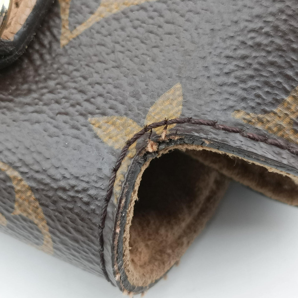 Vintage Louis Vuitton MARIGNAN brown×SESAME Monogram Canvas×calf leather M44544 shoulderbag | stylenewstar