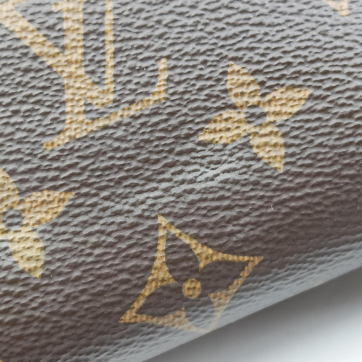 Vintage Louis Vuitton MARIGNAN brown×SESAME Monogram Canvas×calf leather M44544 shoulderbag | stylenewstar