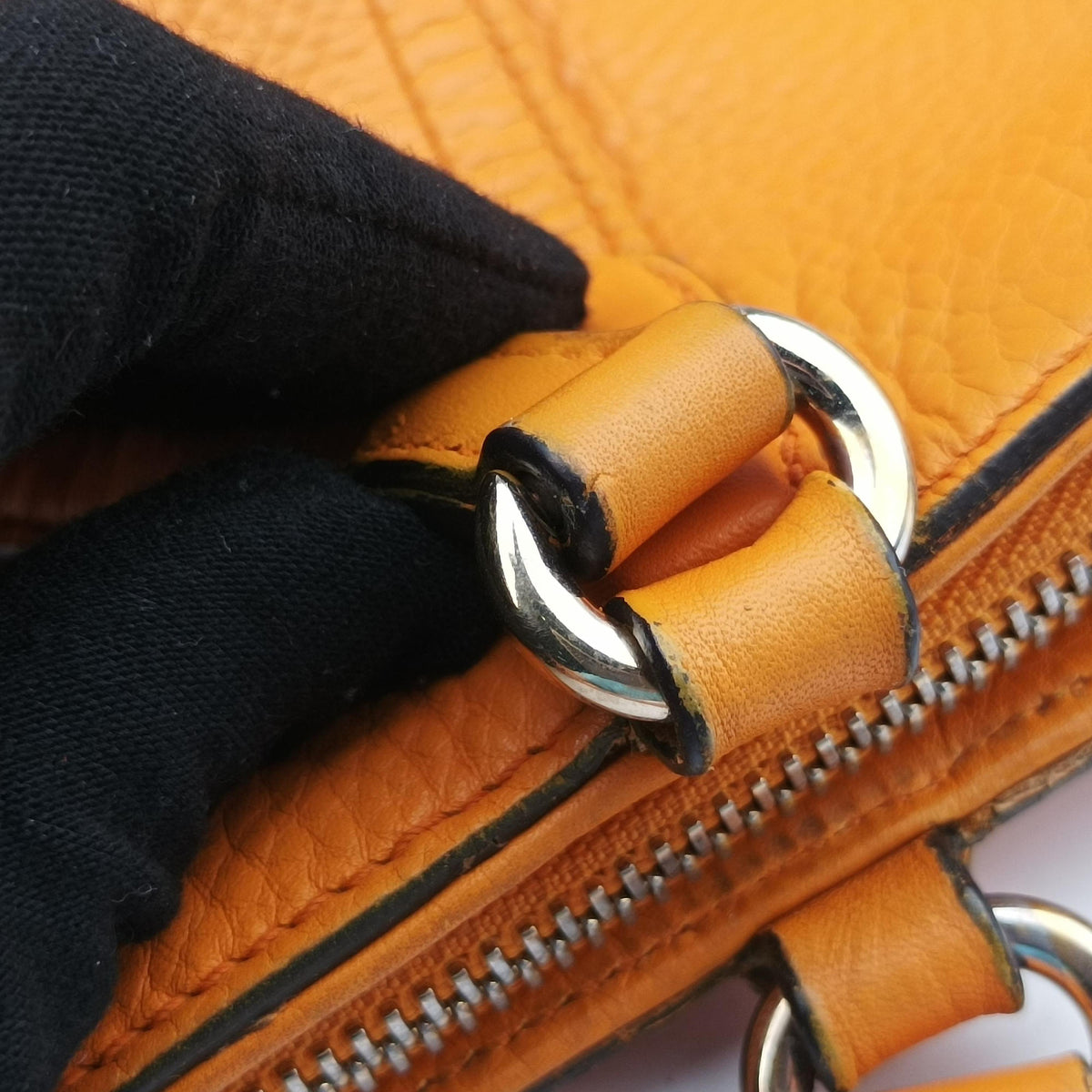 Vintage Gucci Soho Yellow Leather 369176 handbag | stylenewstar