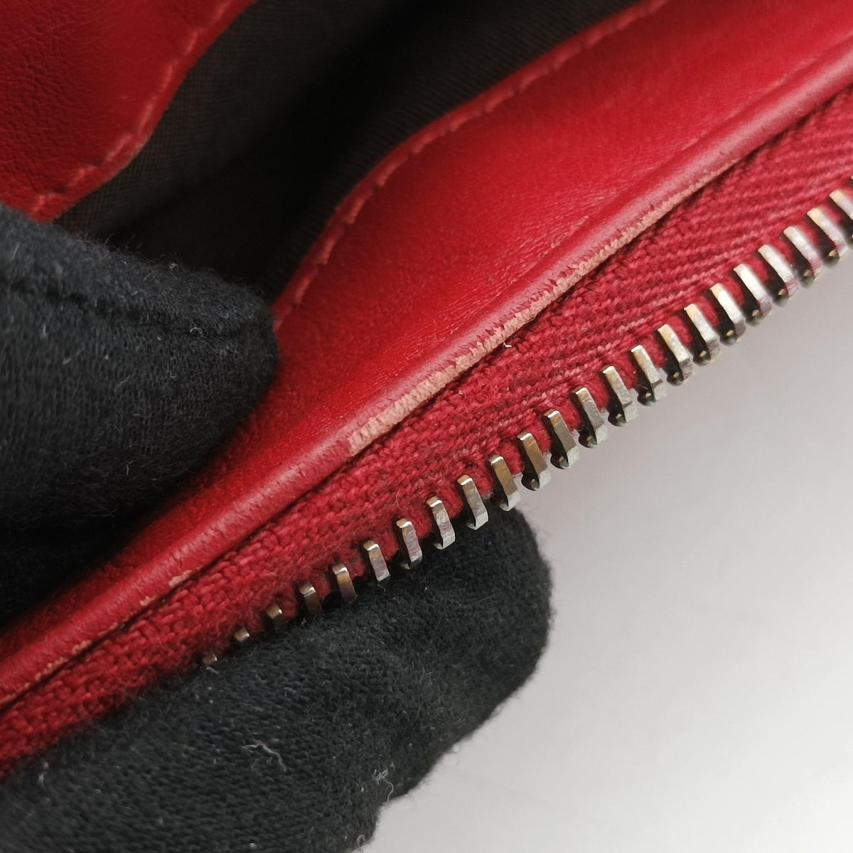 Pre-owned Gucci GG charm dome Red Leather 341503 shoulderbag | stylenewstar