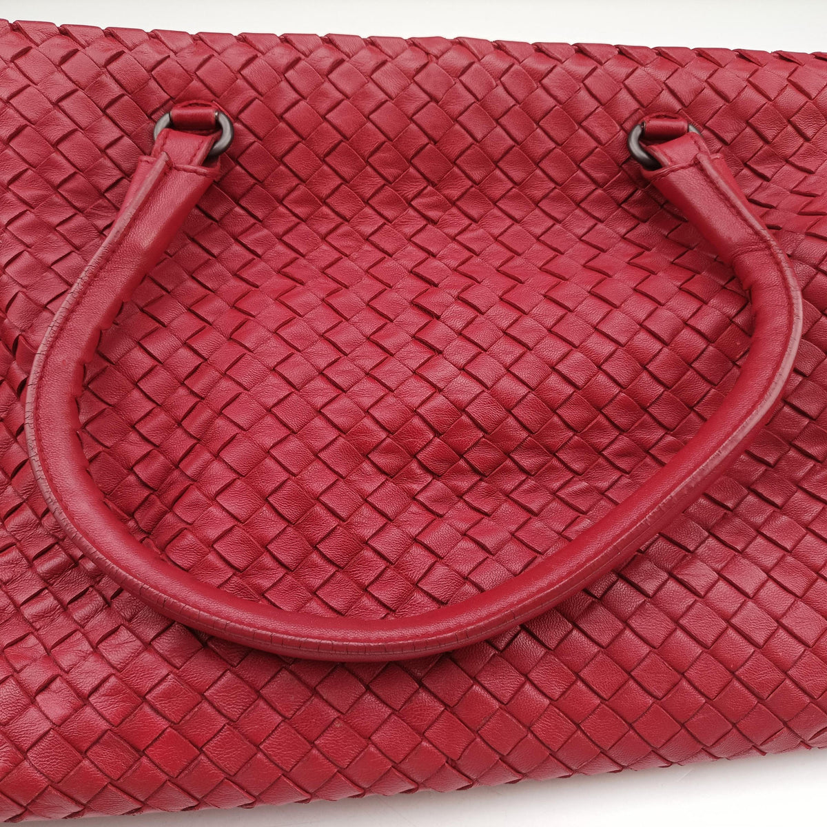 Vintage Bottega Veneta Intrecciato Red lambskin  handbag | stylenewstar