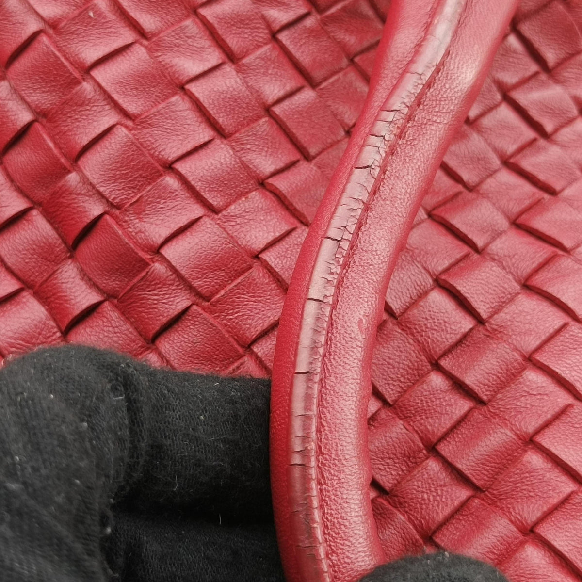 Vintage Bottega Veneta Intrecciato Red lambskin  handbag | stylenewstar