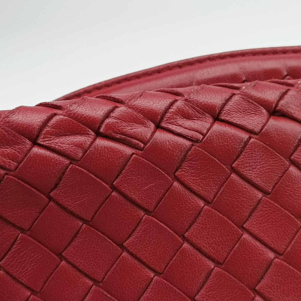 Vintage Bottega Veneta Intrecciato Red lambskin  handbag | stylenewstar