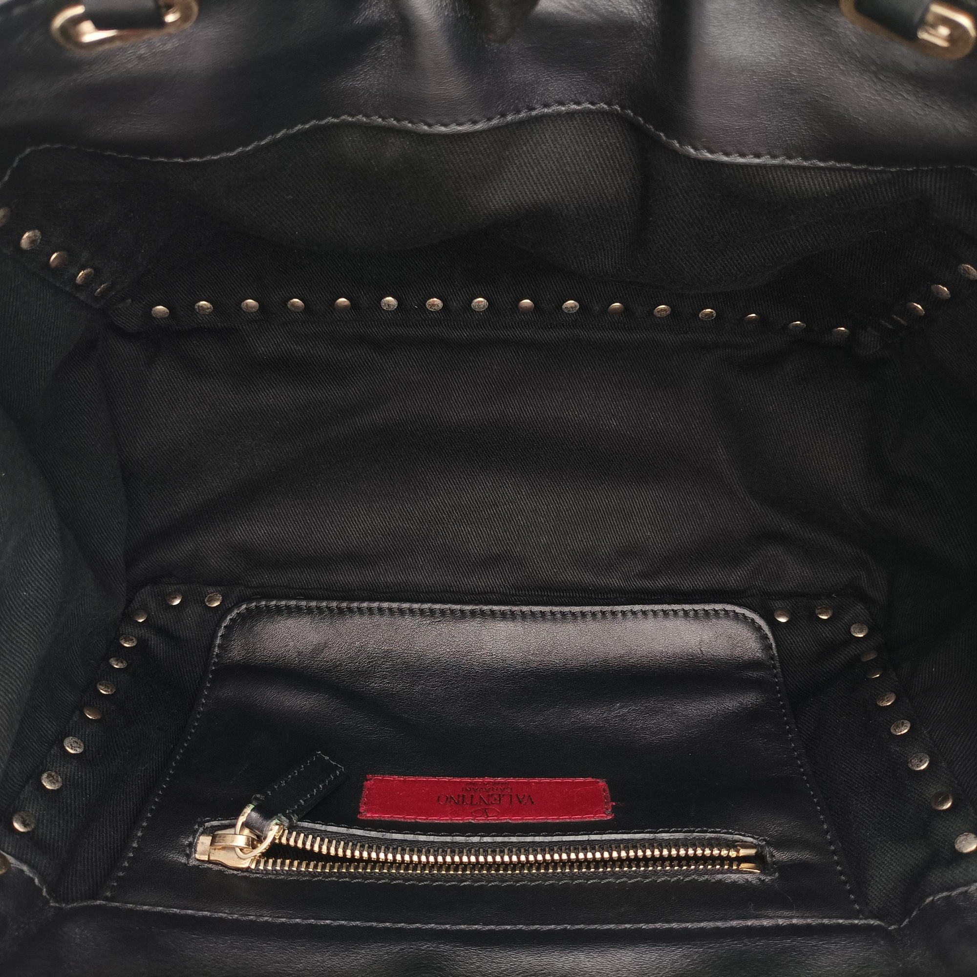 Pre-owned Valentino Rockstud Black Leather  shoulderbag | stylenewstar