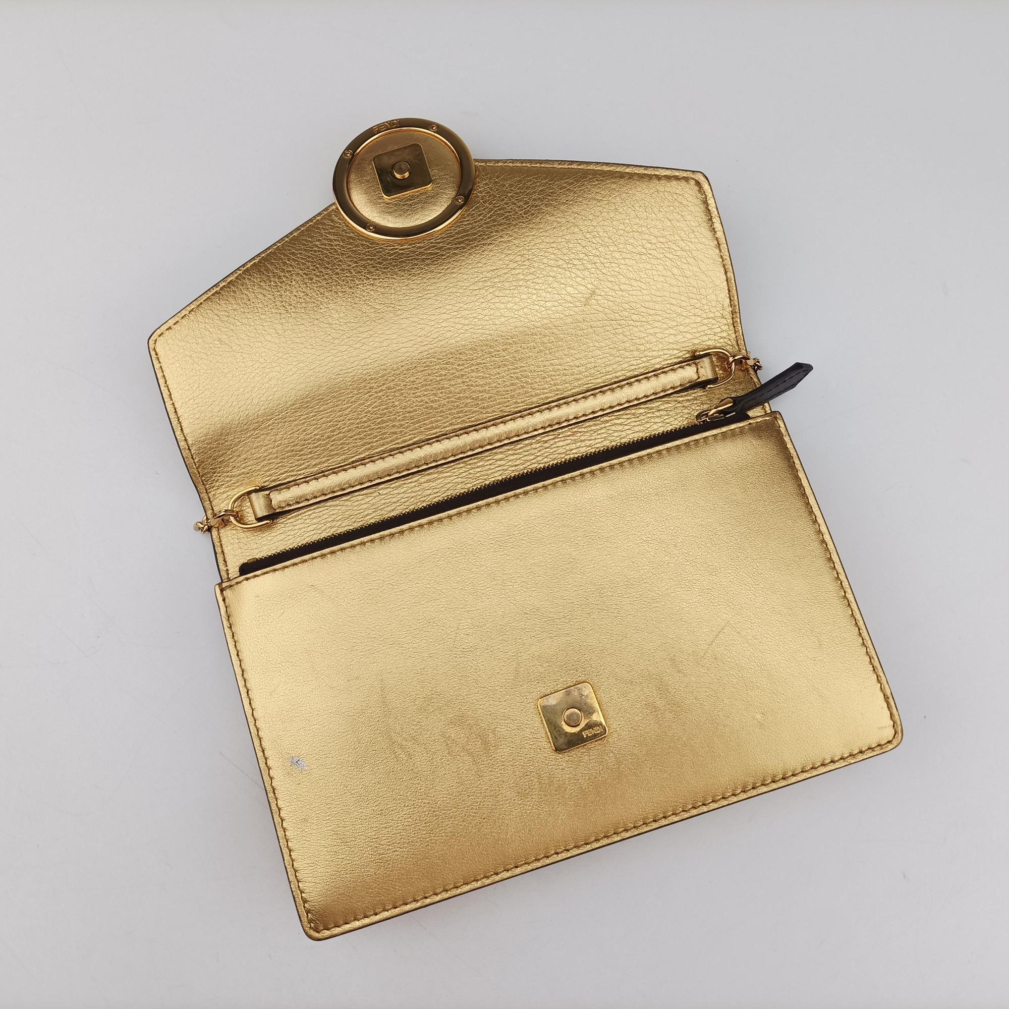 Pre-owned Fendi F is Golden Leather 8BS006 shoulderbag | stylenewstar