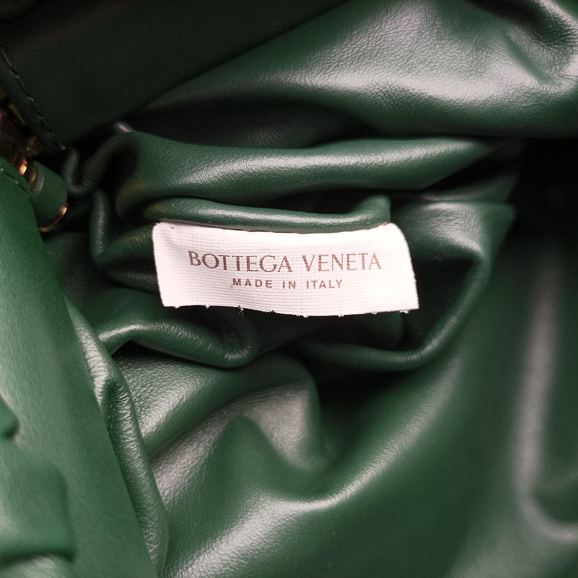 Secondhand Bottega Veneta THE Chain Pouch Green lambskin  shoulderbag | stylenewstar
