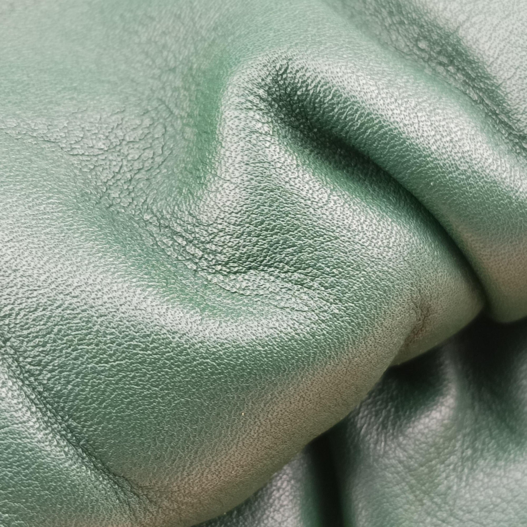 Secondhand Bottega Veneta THE Chain Pouch Green lambskin  shoulderbag | stylenewstar