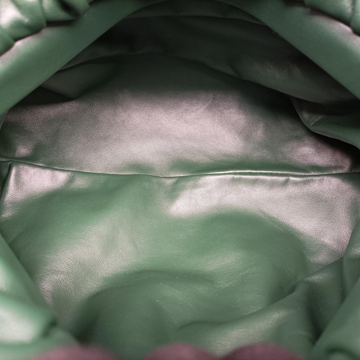 Secondhand Bottega Veneta THE Chain Pouch Green lambskin  shoulderbag | stylenewstar