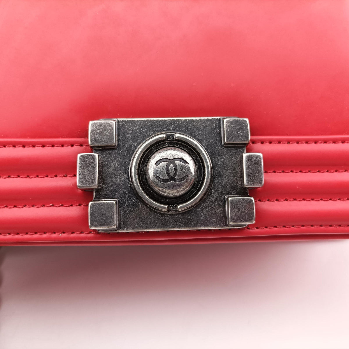 Pre-owned Chanel BOY CHANEL Red Leather A67085 shoulderbag | stylenewstar