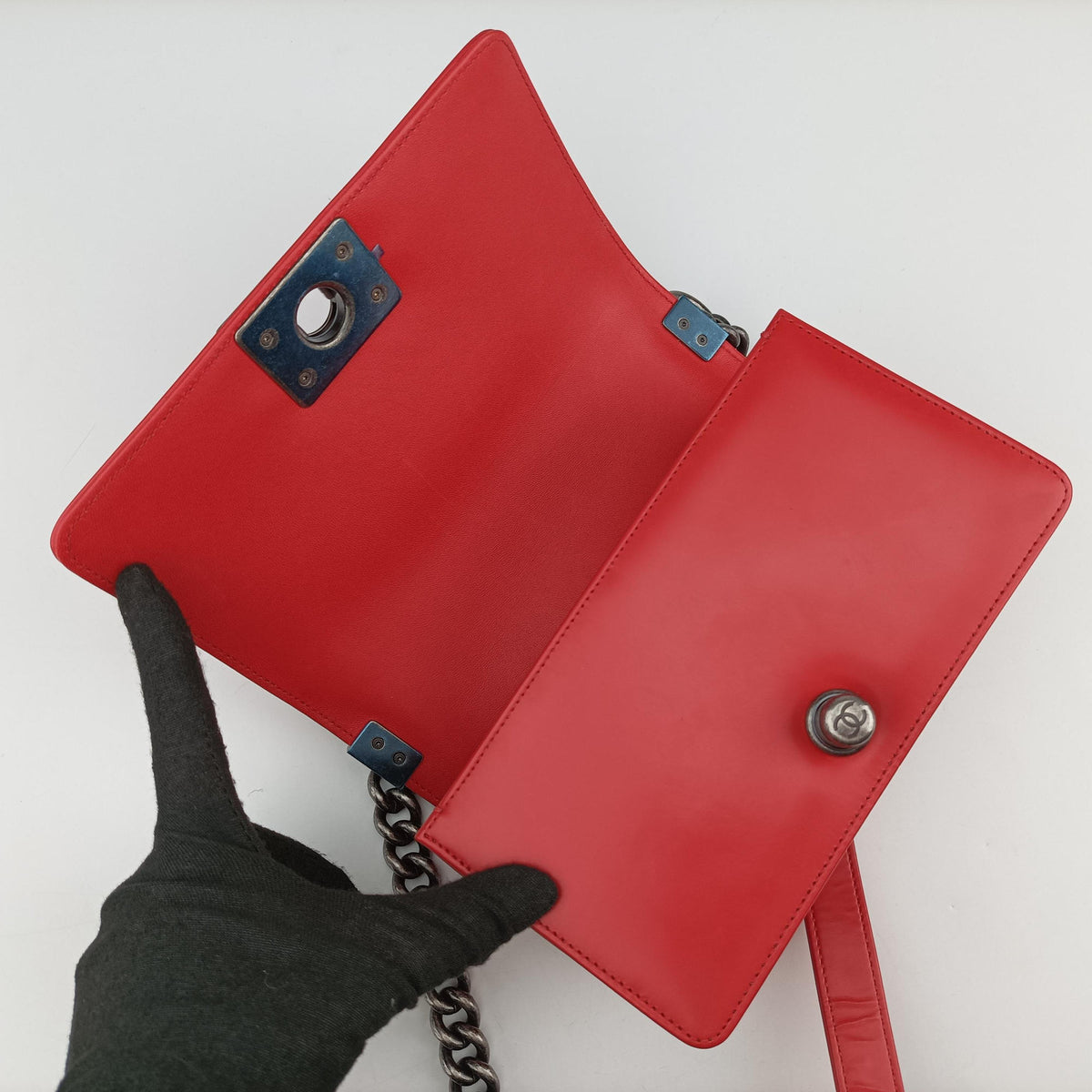 Pre-owned Chanel BOY CHANEL Red Leather A67085 shoulderbag | stylenewstar