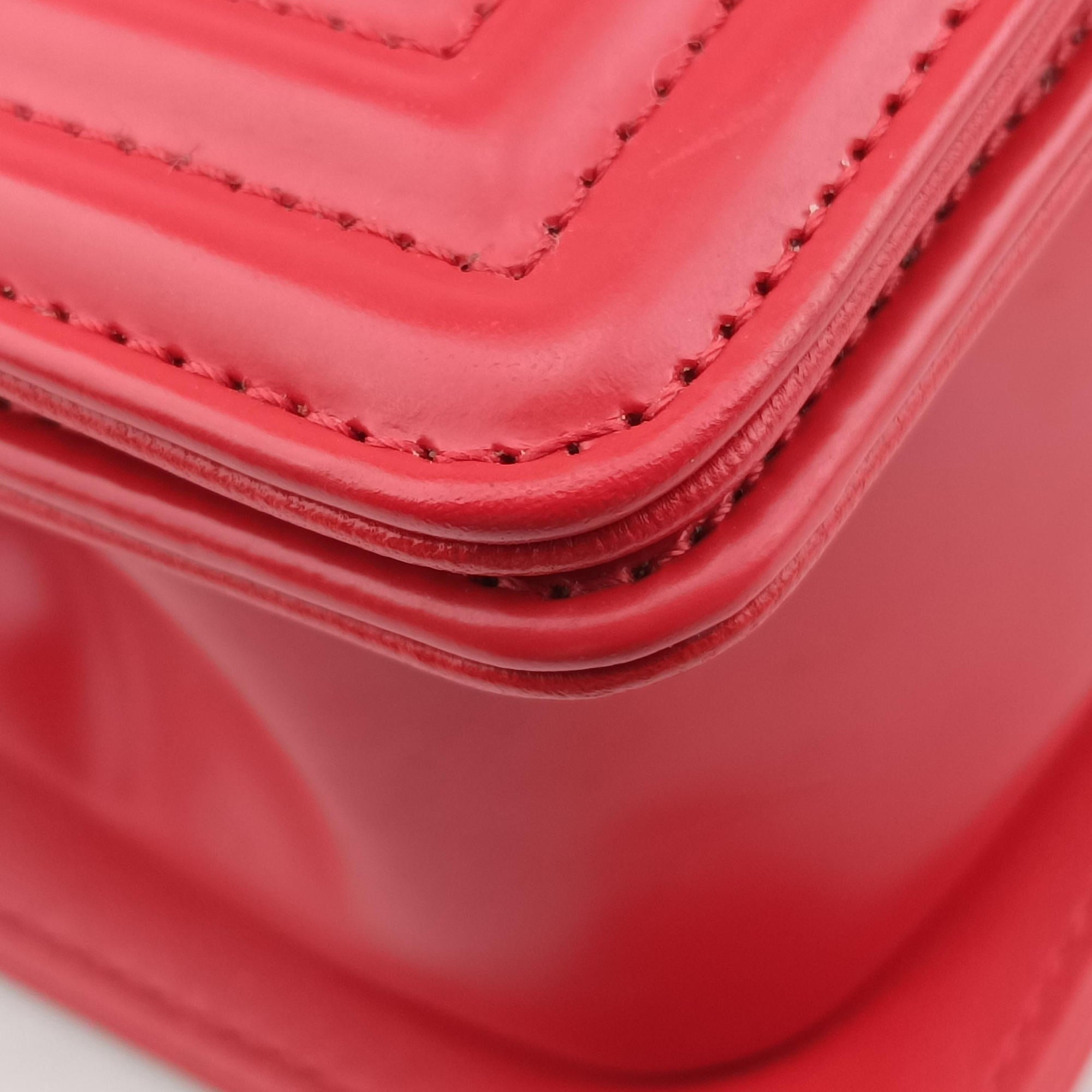 Pre-owned Chanel BOY CHANEL Red Leather A67085 shoulderbag | stylenewstar