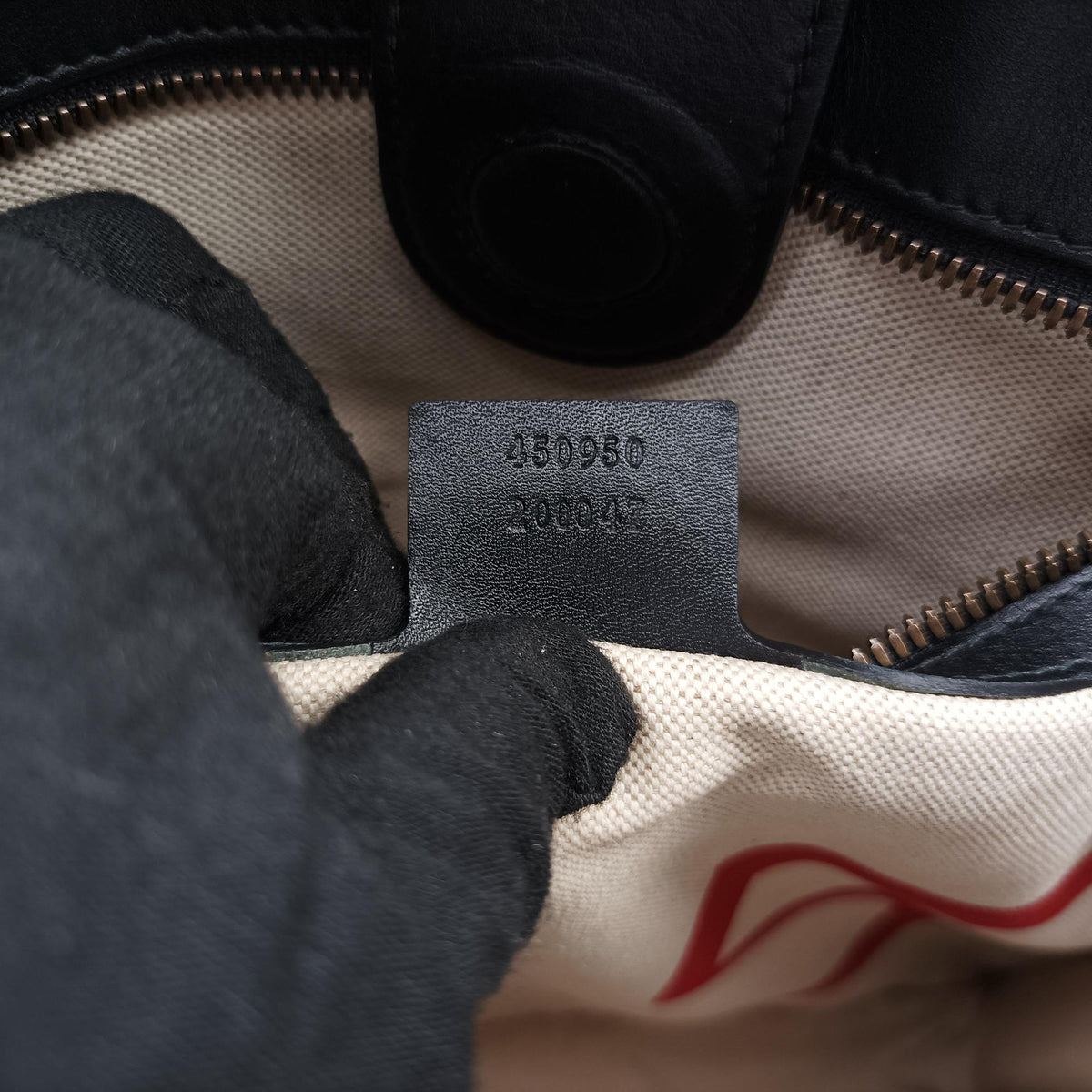 Pre-owned Gucci GG Supreme Bee beige×black PVC coated canvas×leather 450950 shoulderbag | stylenewstar
