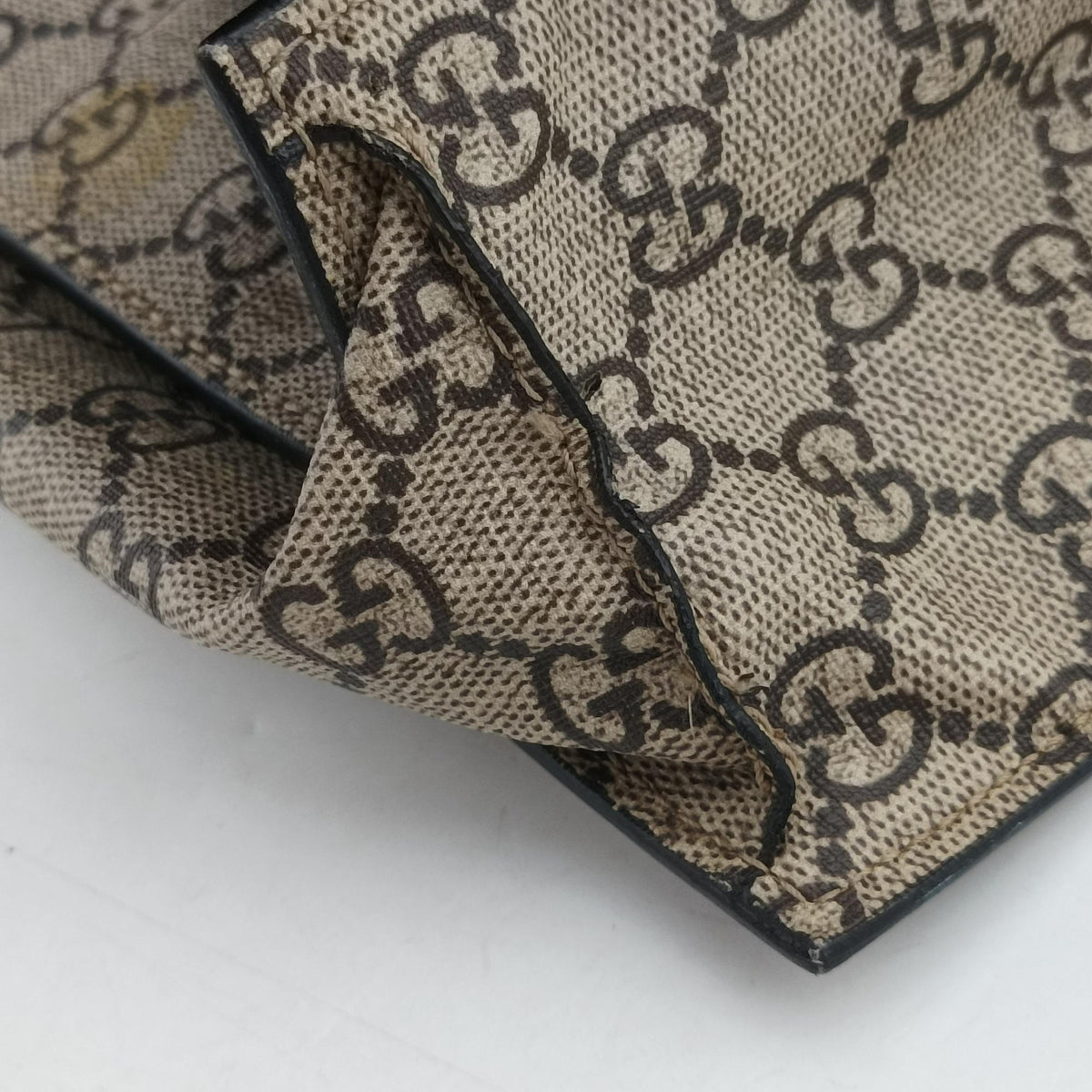 Pre-owned Gucci GG Supreme Bee beige×black PVC coated canvas×leather 450950 shoulderbag | stylenewstar