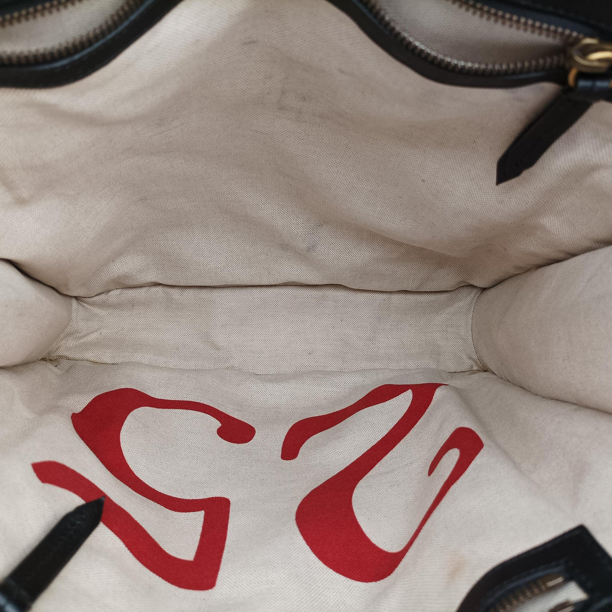 Pre-owned Gucci GG Supreme Bee beige×black PVC coated canvas×leather 450950 shoulderbag | stylenewstar