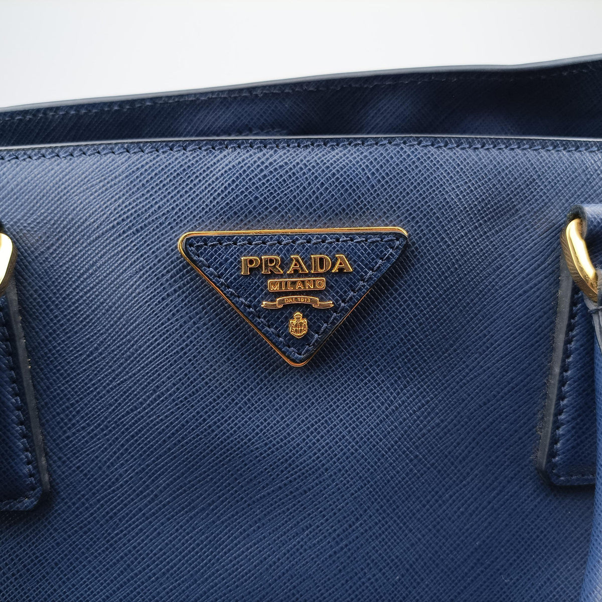 Pre-owned Prada Galleria Blue SAFFIANO Leather BN2274 handbag | stylenewstar