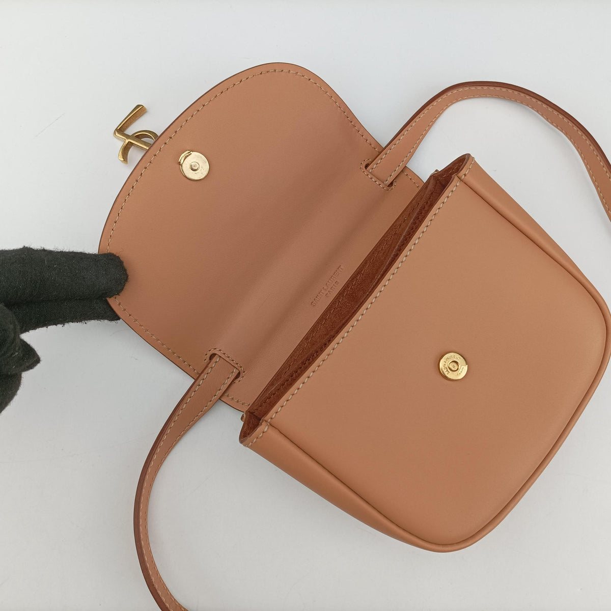 Pre-owned Yves Saint Laurent KAIA small Beige Leather 623097 shoulderbag | stylenewstar
