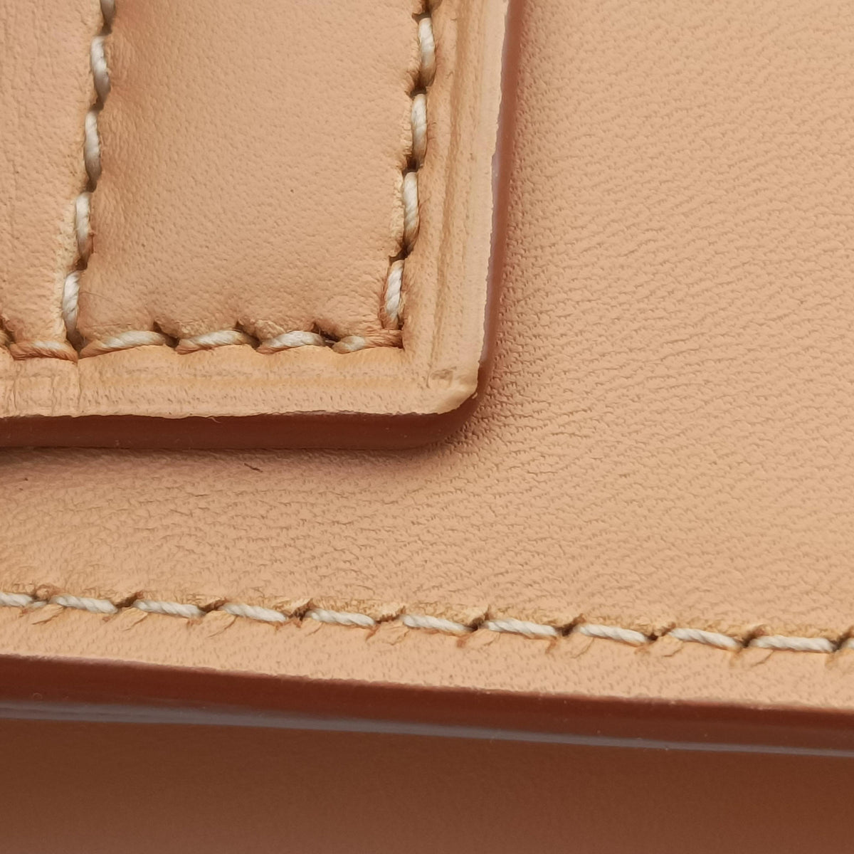 Pre-owned Yves Saint Laurent KAIA small Beige Leather 623097 shoulderbag | stylenewstar
