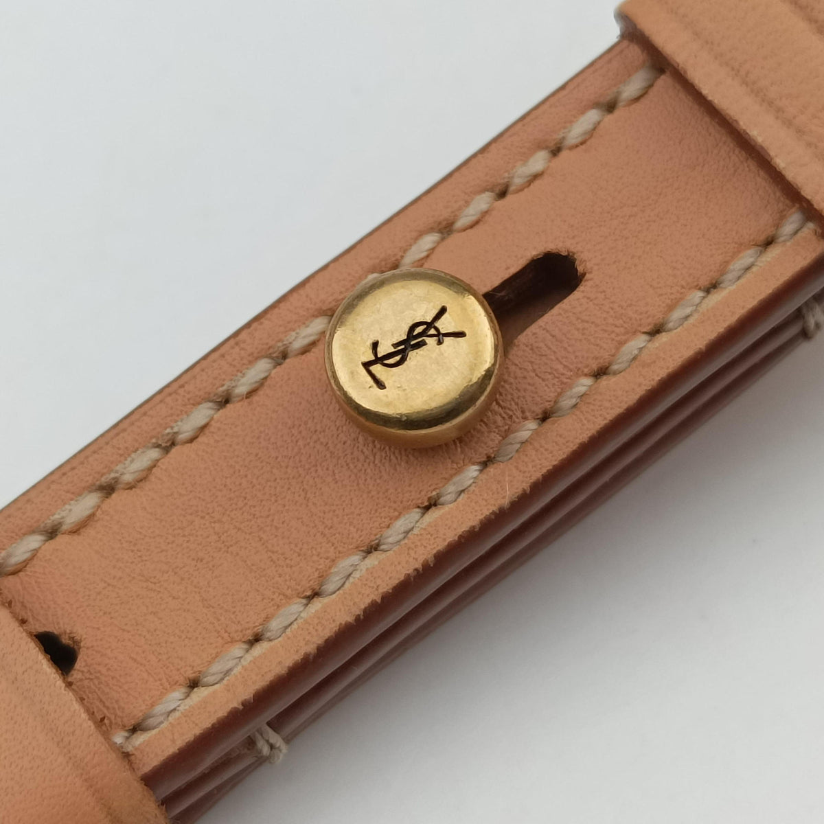 Pre-owned Yves Saint Laurent KAIA small Beige Leather 623097 shoulderbag | stylenewstar