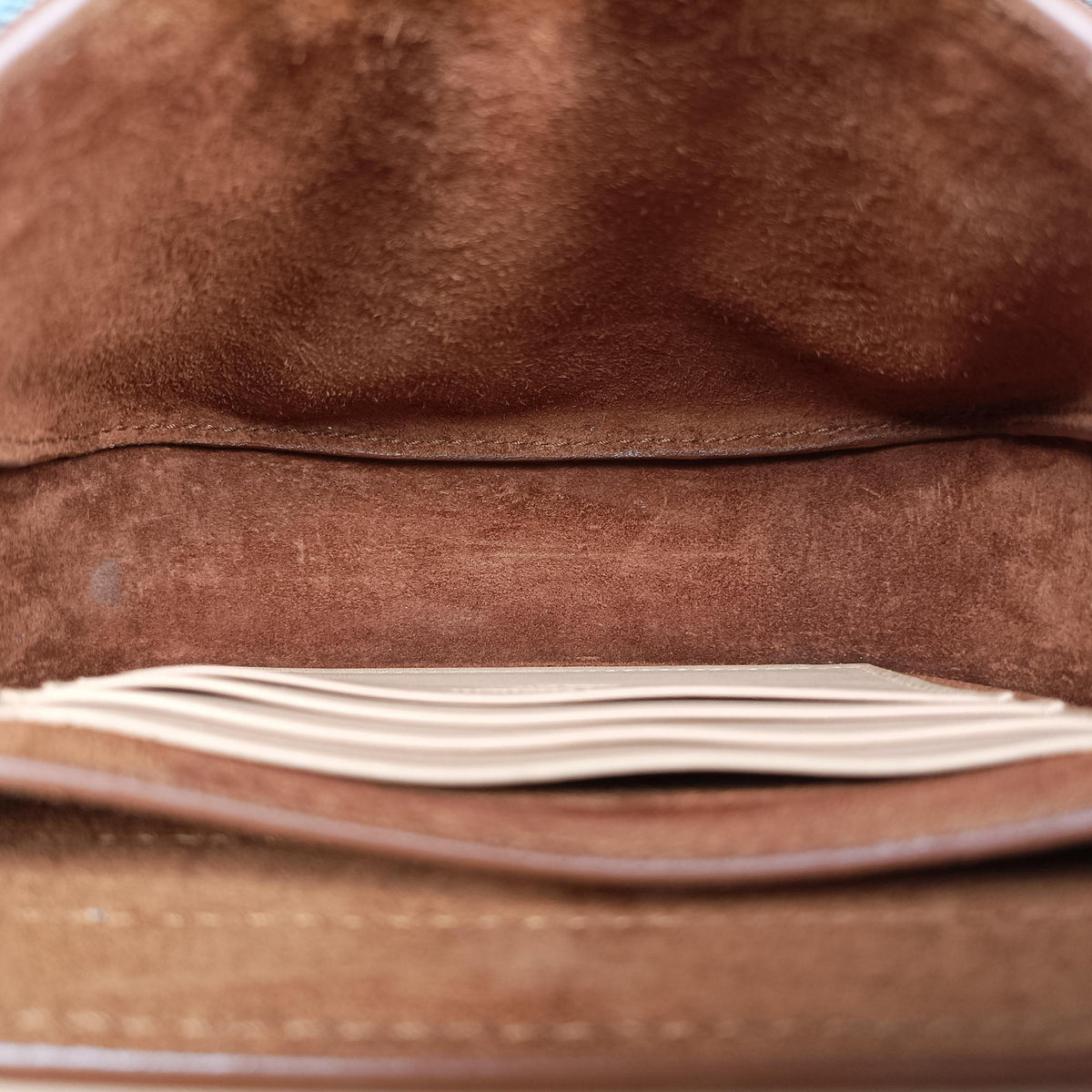 Pre-owned Yves Saint Laurent KAIA small Beige Leather 623097 shoulderbag | stylenewstar