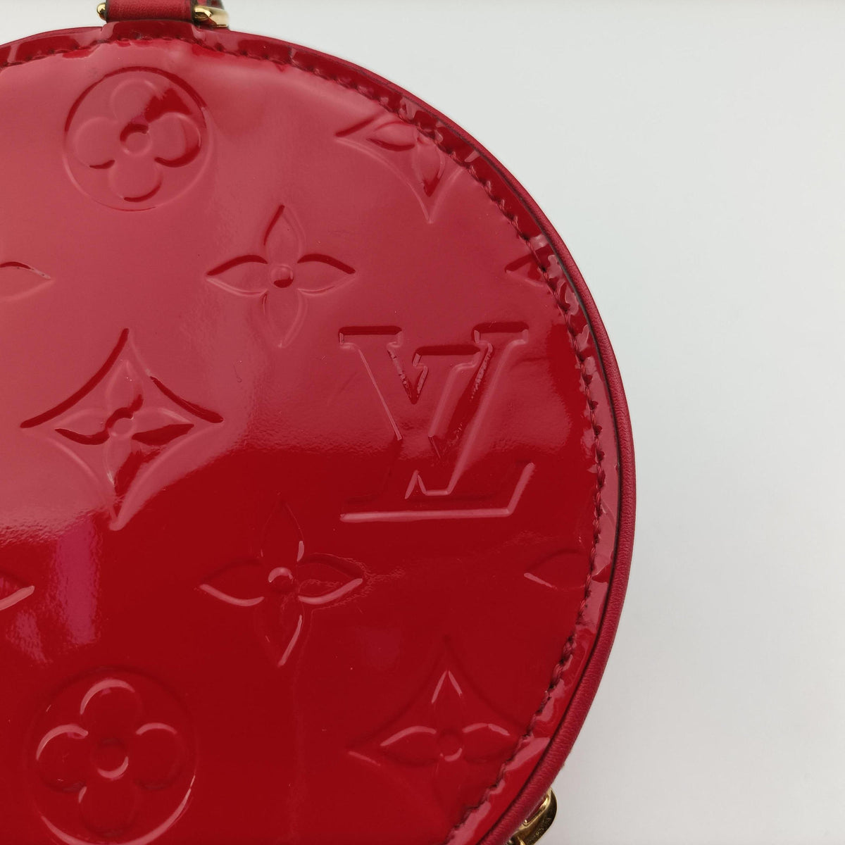 Pre-owned Louis Vuitton BOITE CHAPEAU SOUPLE Rouge Vernis M90498 shoulderbag | stylenewstar