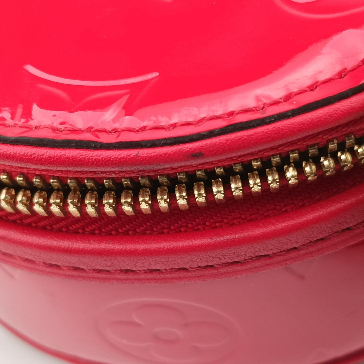 Pre-owned Louis Vuitton BOITE CHAPEAU SOUPLE Rouge Vernis M90498 shoulderbag | stylenewstar