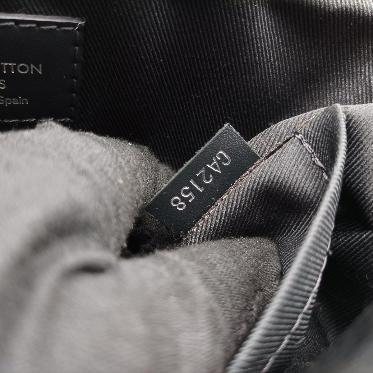 Pre-owned Louis Vuitton District PM NM LV Alps BLACK×Multicolor DAMIER GRAPHITE CANVAS N40040 shoulderbag | stylenewstar