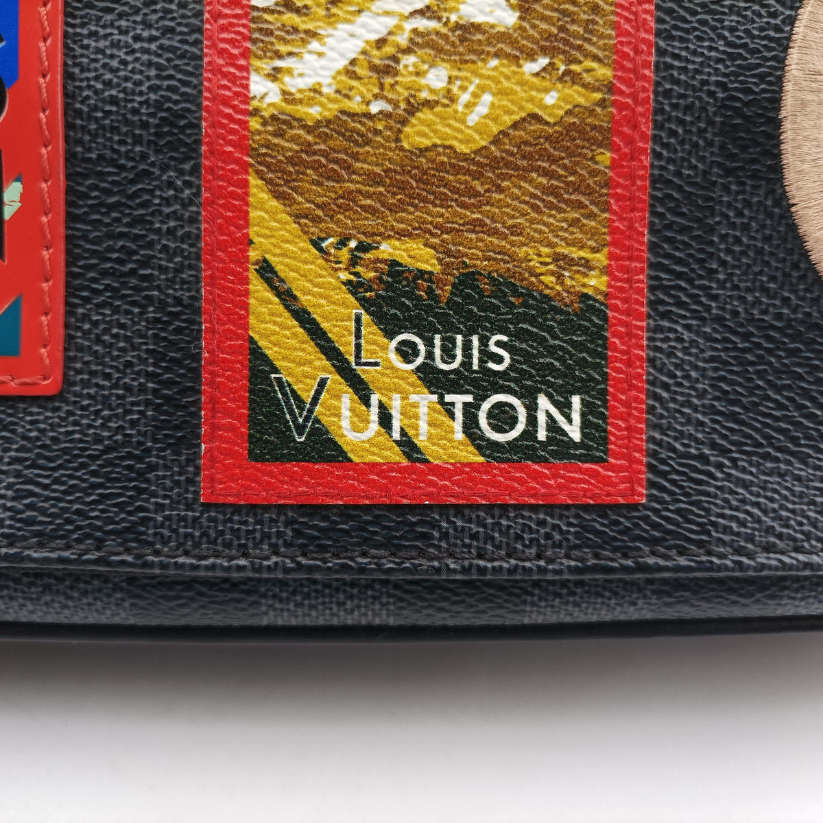 Pre-owned Louis Vuitton District PM NM LV Alps BLACK×Multicolor DAMIER GRAPHITE CANVAS N40040 shoulderbag | stylenewstar