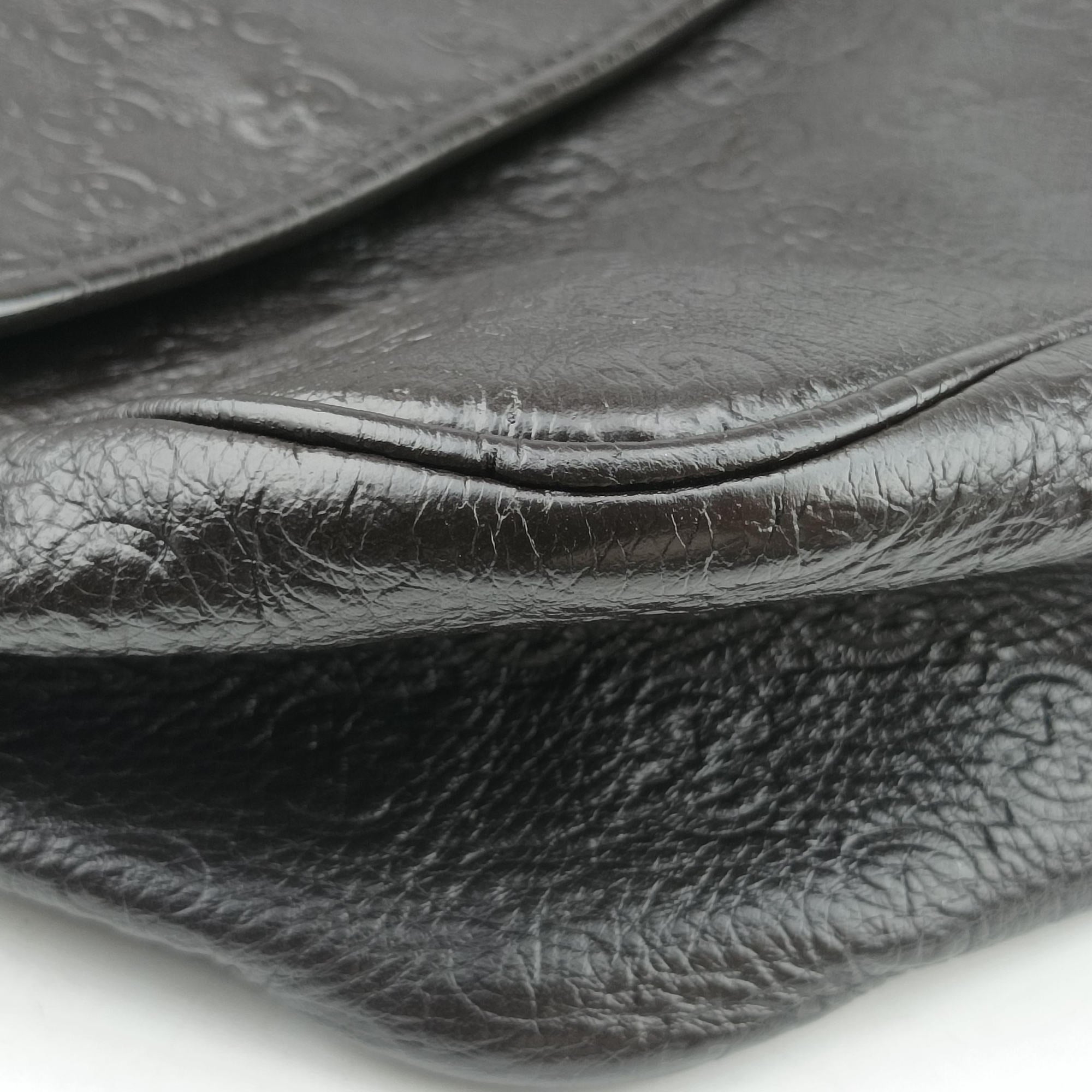 Vintage Gucci Guccissima Messenger Black Leather 223665 shoulderbag | stylenewstar