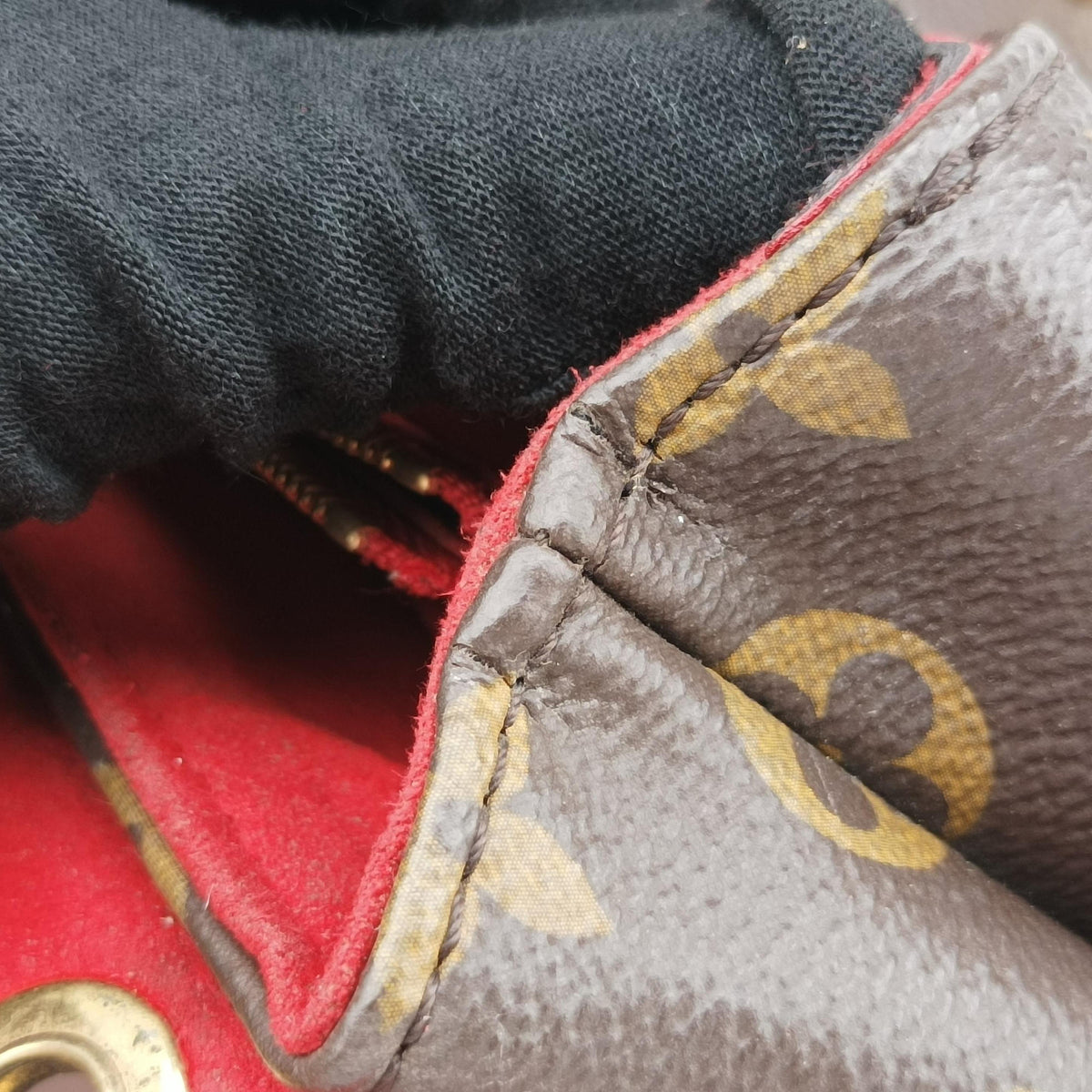 Pre-owned Louis Vuitton PALLAS Chain Brown×CERISE Monogram Canvas×calf leather M41201 shoulderbag | stylenewstar