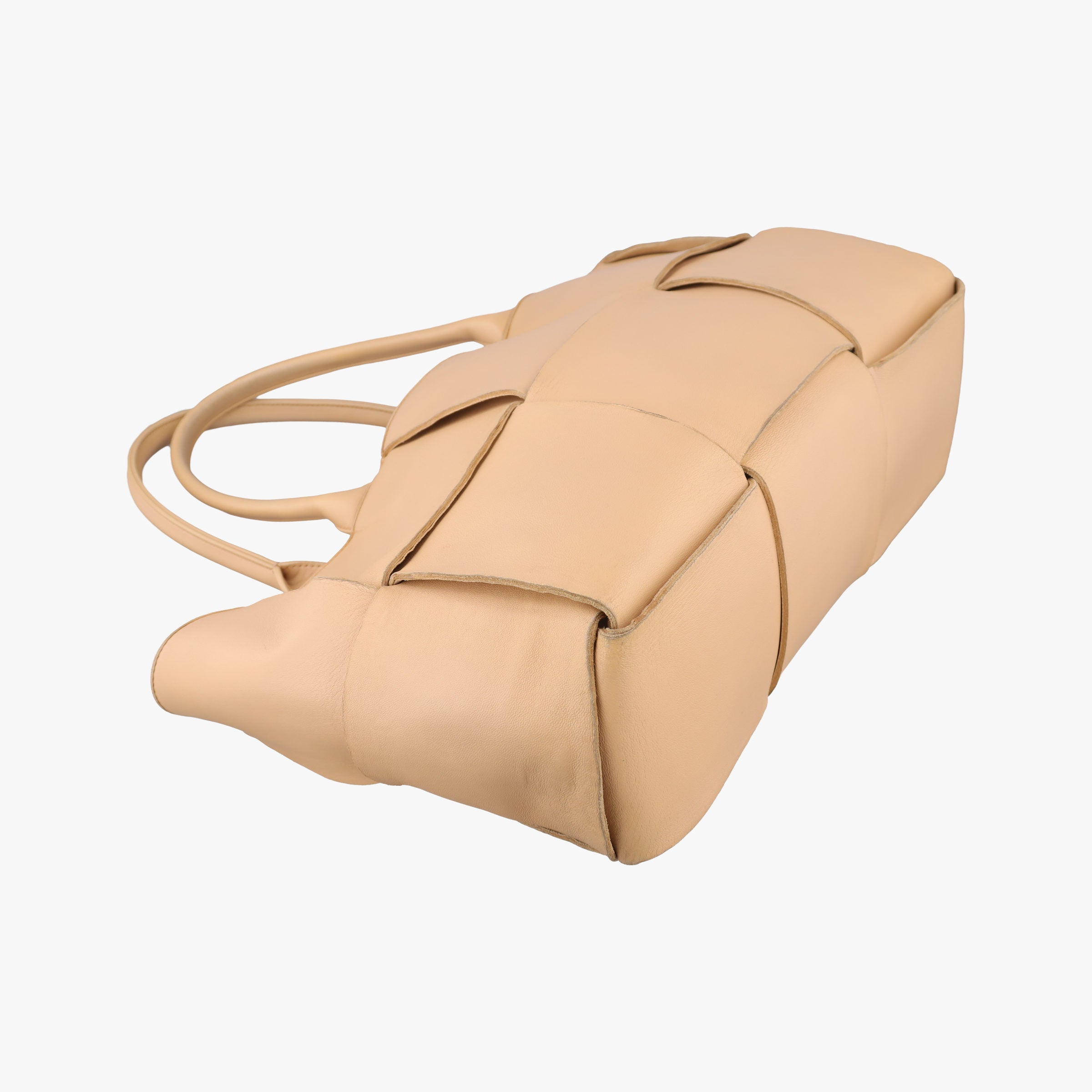 Pre-owned Bottega Veneta THE ARCO Tote Camel lambskin  handbag | stylenewstar