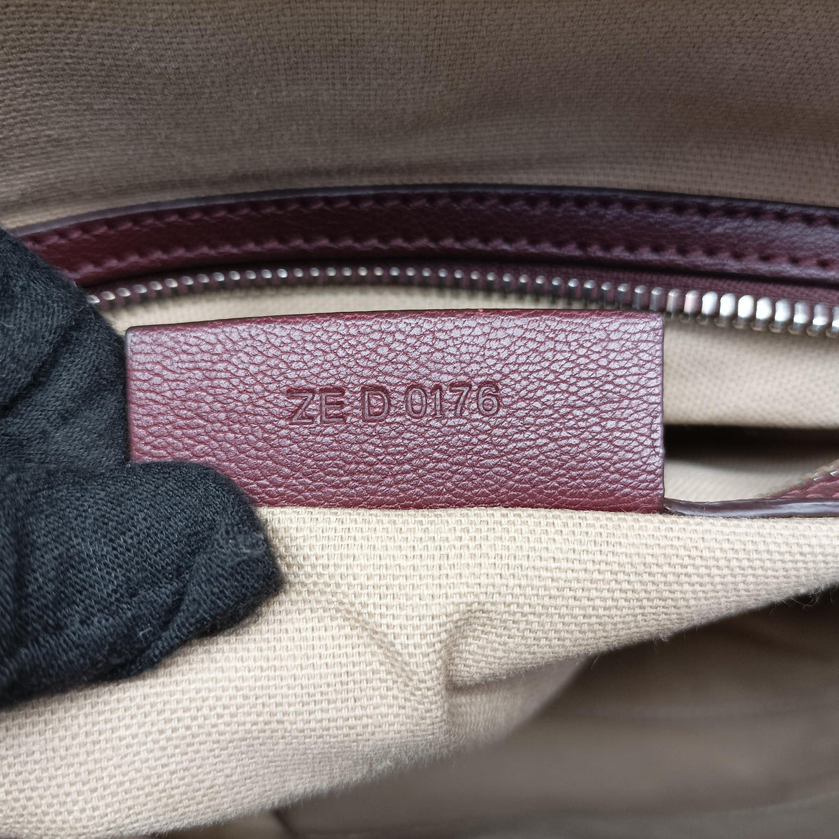 Secondhand Givenchy Antigona Burgundy Leather  handbag | stylenewstar