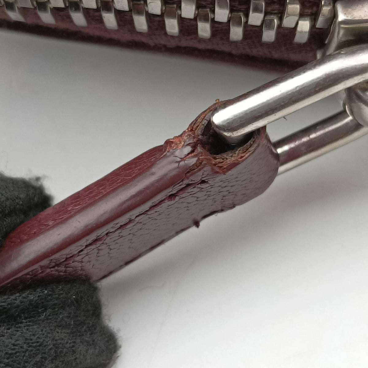 Secondhand Givenchy Antigona Burgundy Leather  handbag | stylenewstar