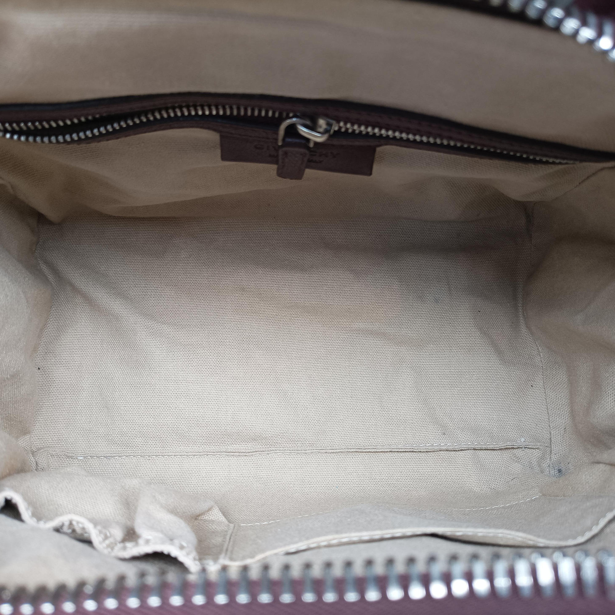 Secondhand Givenchy Antigona Burgundy Leather  handbag | stylenewstar