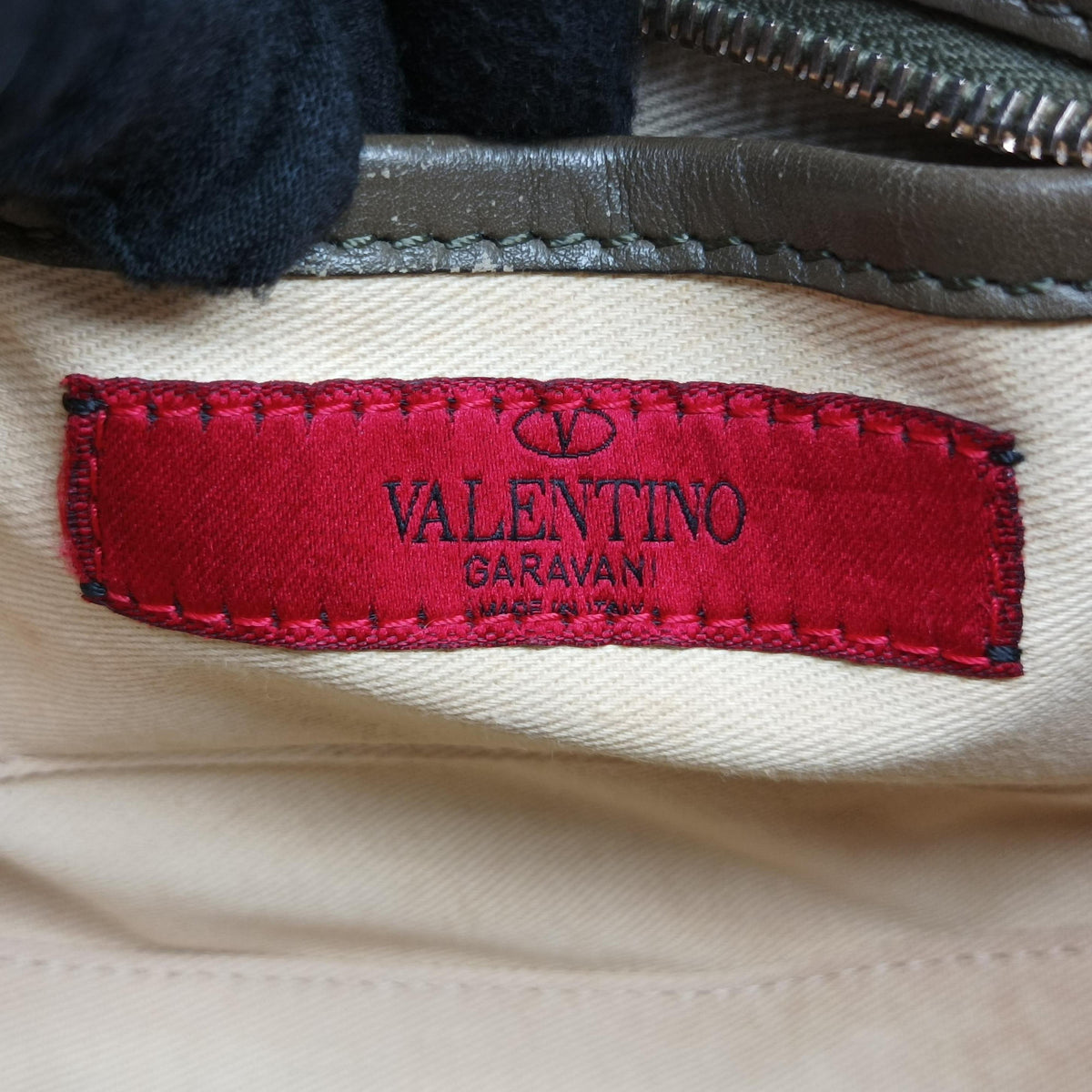 Pre-owned Valentino Rockstud Green Leather  shoulderbag | stylenewstar
