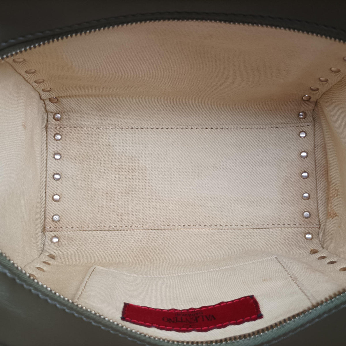 Pre-owned Valentino Rockstud Green Leather  shoulderbag | stylenewstar