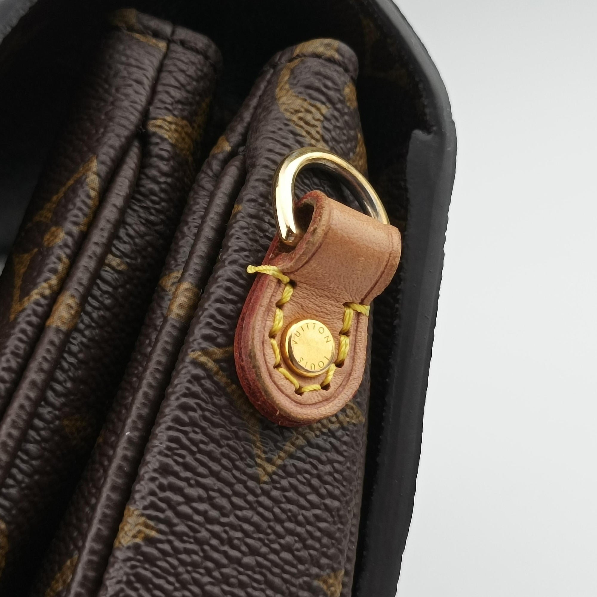 Vintage Louis Vuitton Pochette Metis MM Brown Monogram Canvas M44875 shoulderbag | stylenewstar