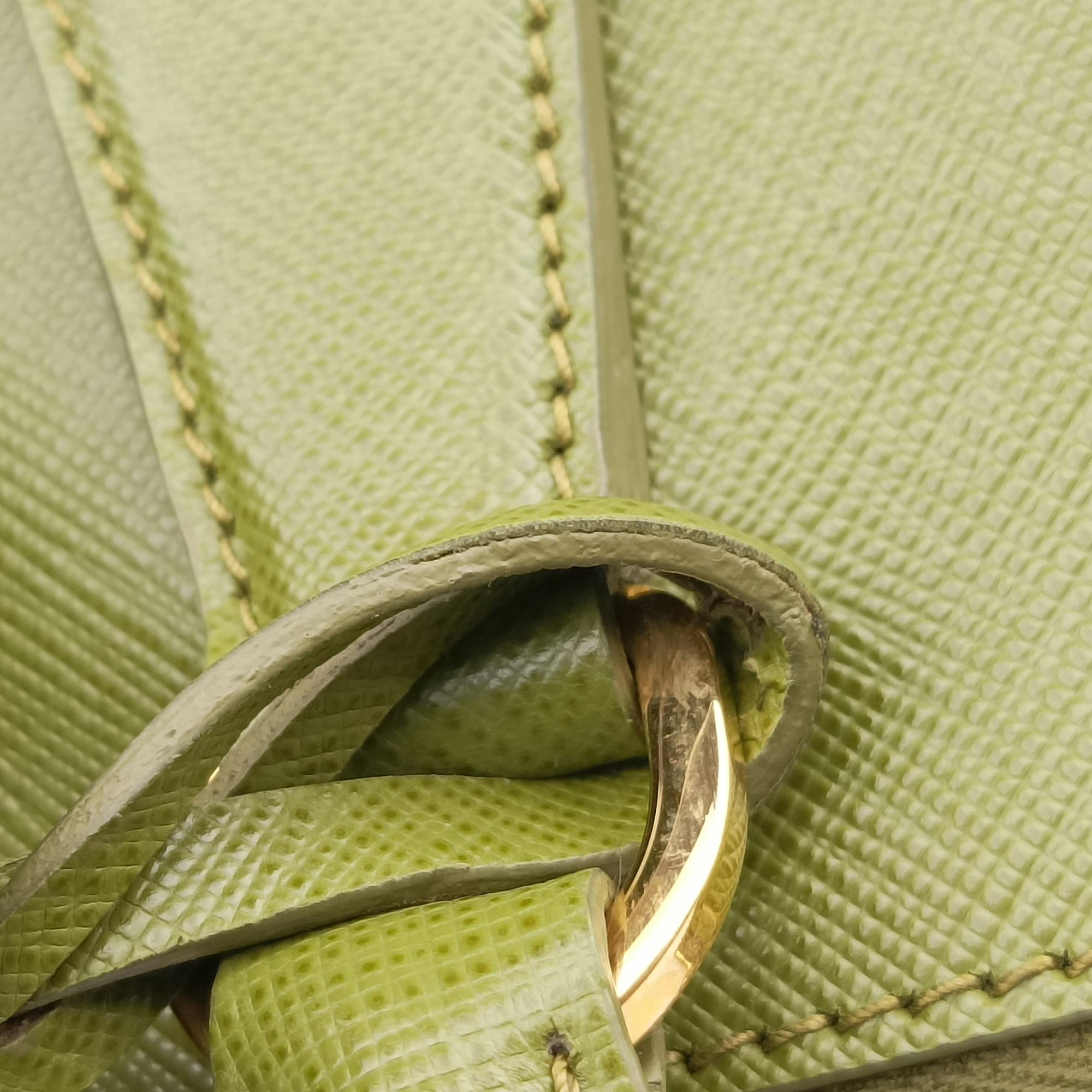 Pre-owned Prada Galleria Green SAFFIANO Leather BN2274 shoulderbag | stylenewstar