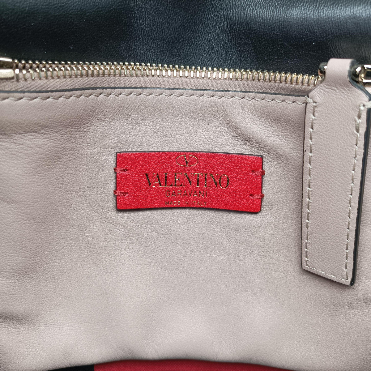 Vintage Valentino Rockstud Pink leather  shoulderbag | stylenewstar