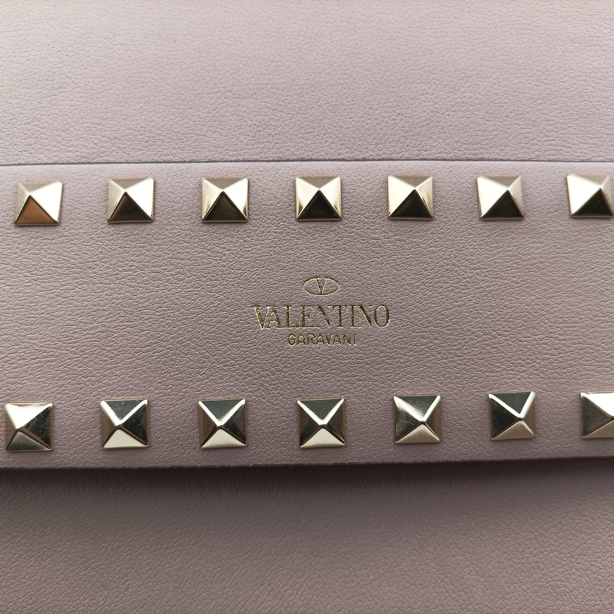 Vintage Valentino Rockstud Pink leather  shoulderbag | stylenewstar