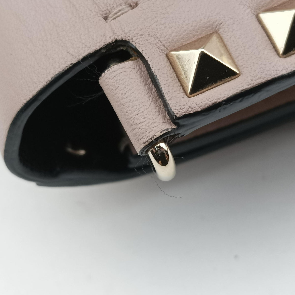 Vintage Valentino Rockstud Pink leather  shoulderbag | stylenewstar