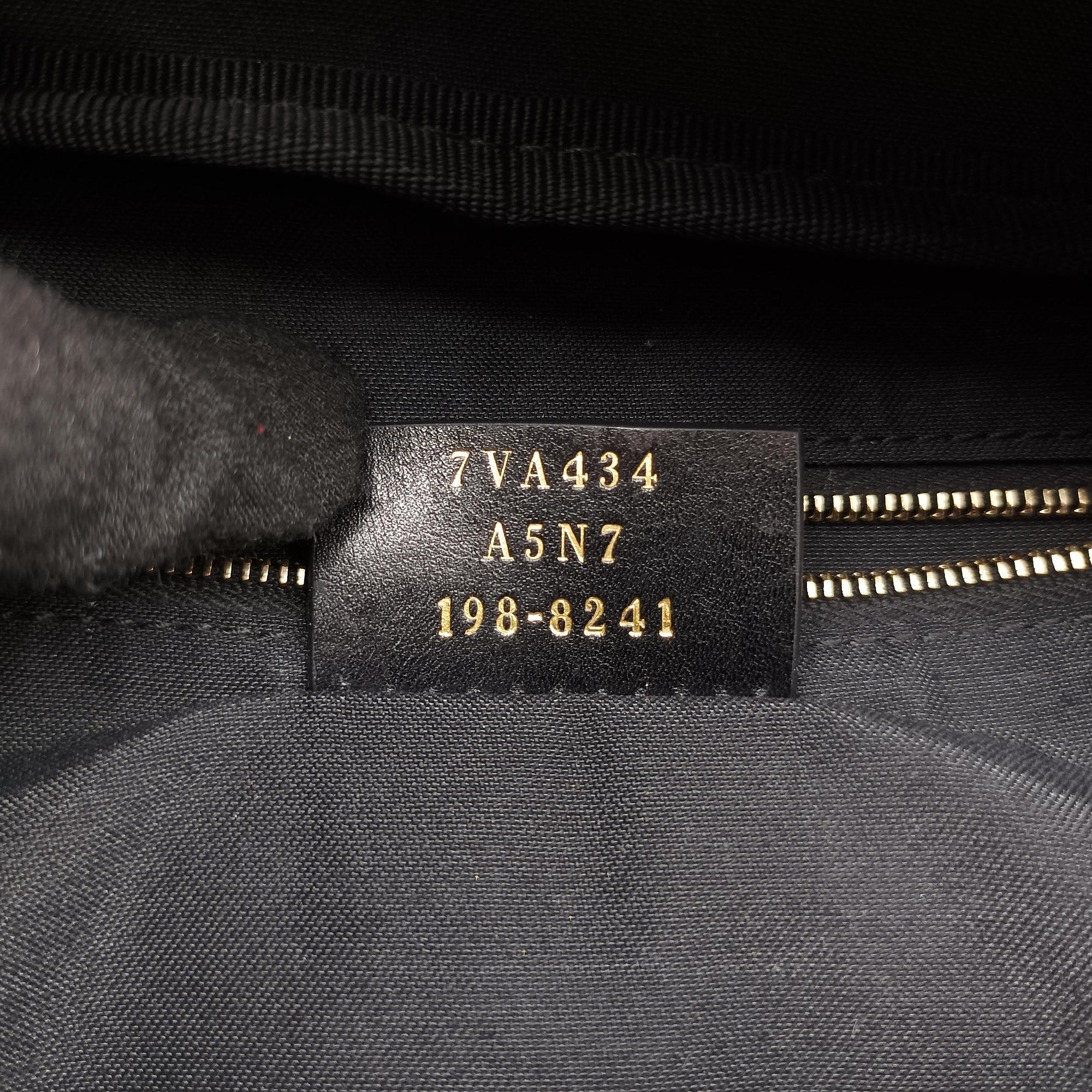 Pre-owned Fendi Zucca Diagonal Pattern Black PVC Coated Canvas 7VA434 bum bag/waist bag | stylenewstar