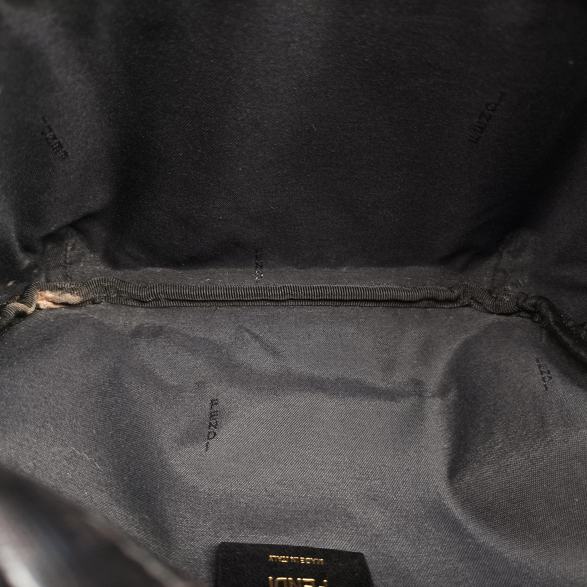 Pre-owned Fendi Zucca Diagonal Pattern Black PVC Coated Canvas 7VA434 bum bag/waist bag | stylenewstar