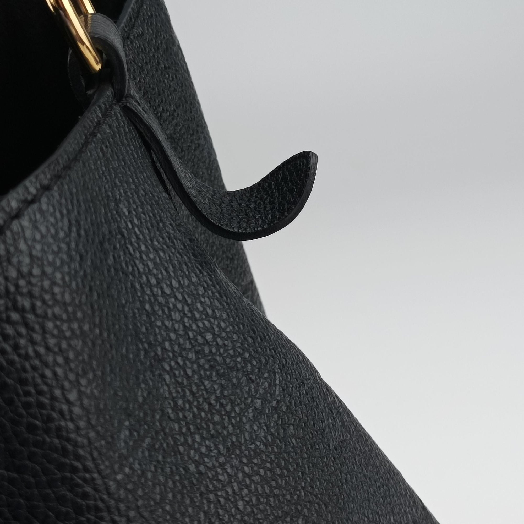 Pre-owned Louis Vuitton NeoNoe Noir Monogram Empreinte M45256 shoulderbag | stylenewstar