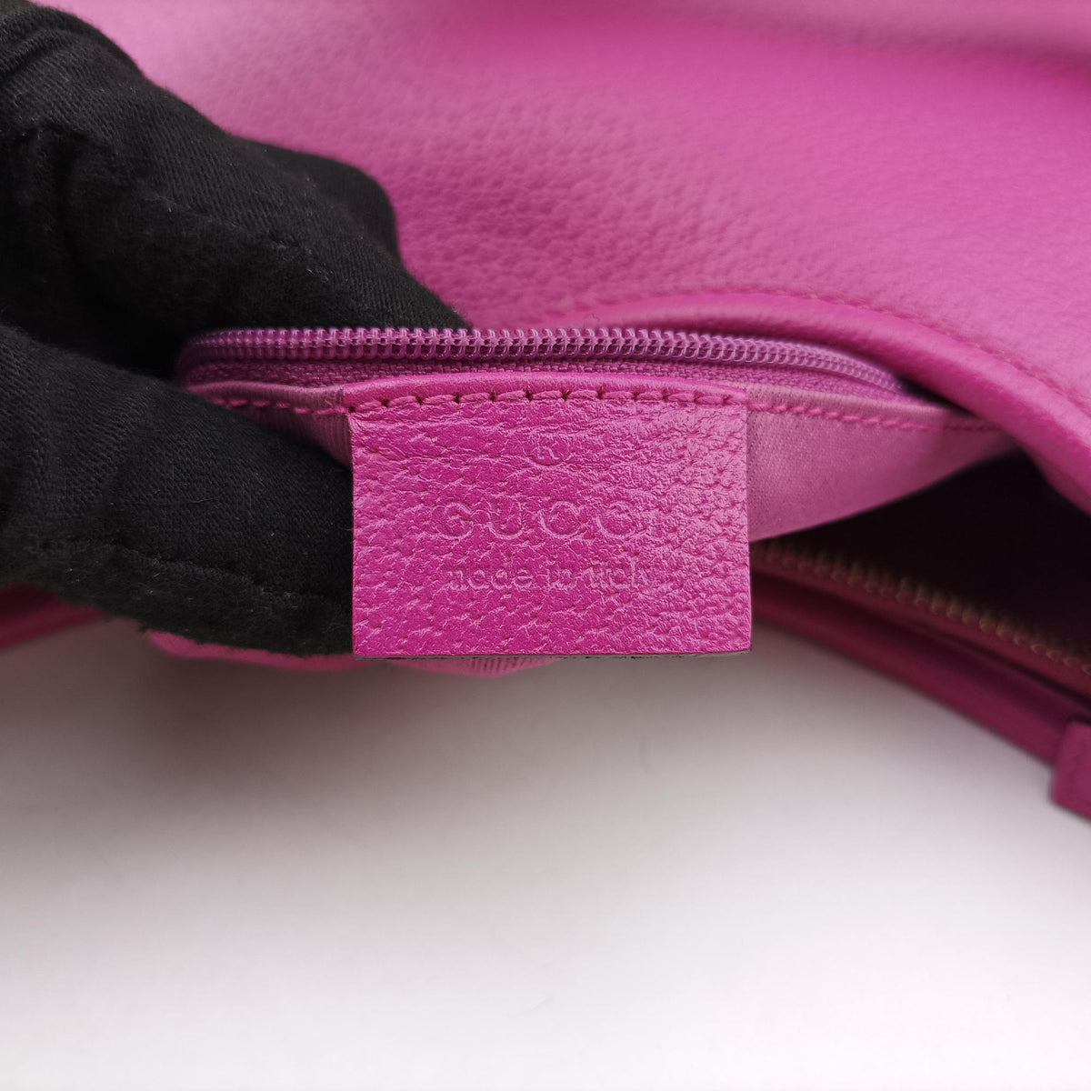 Vintage Gucci Guccissima Abby Purple Leather 130738 shoulderbag | stylenewstar