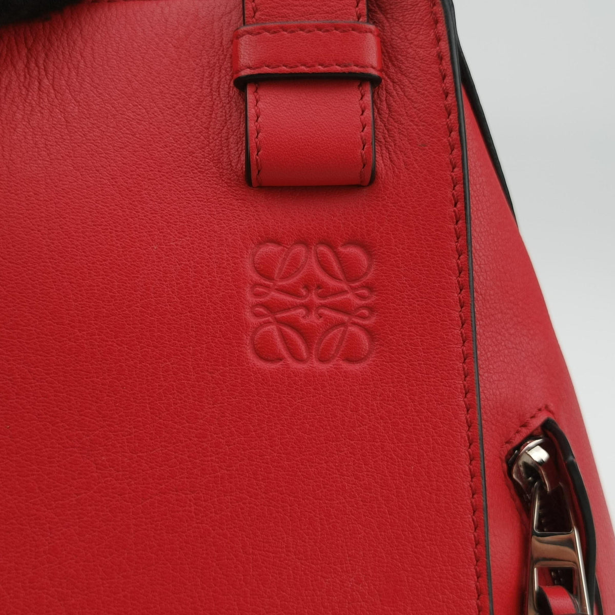 Secondhand Loewe Hammock Red Leather  shoulderbag | stylenewstar